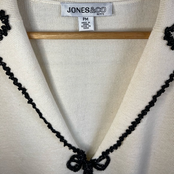 B&W Silver Thread Florette Embroidered Cardigan Sweater Blouse - Picture 3 of 5